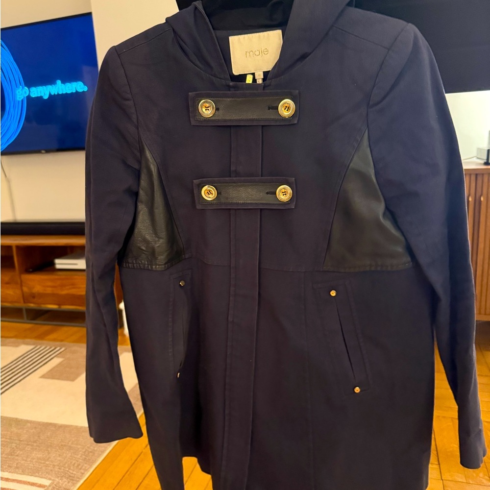 MAJE Navy raincoat with leathered linings (size 38)